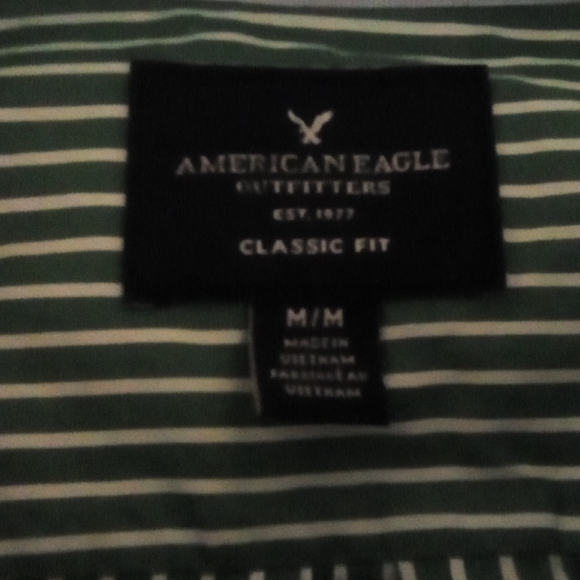 American Eagle 🦅 Outfitters Classic Fit (Dress Shirt) - Picture 3 of 3